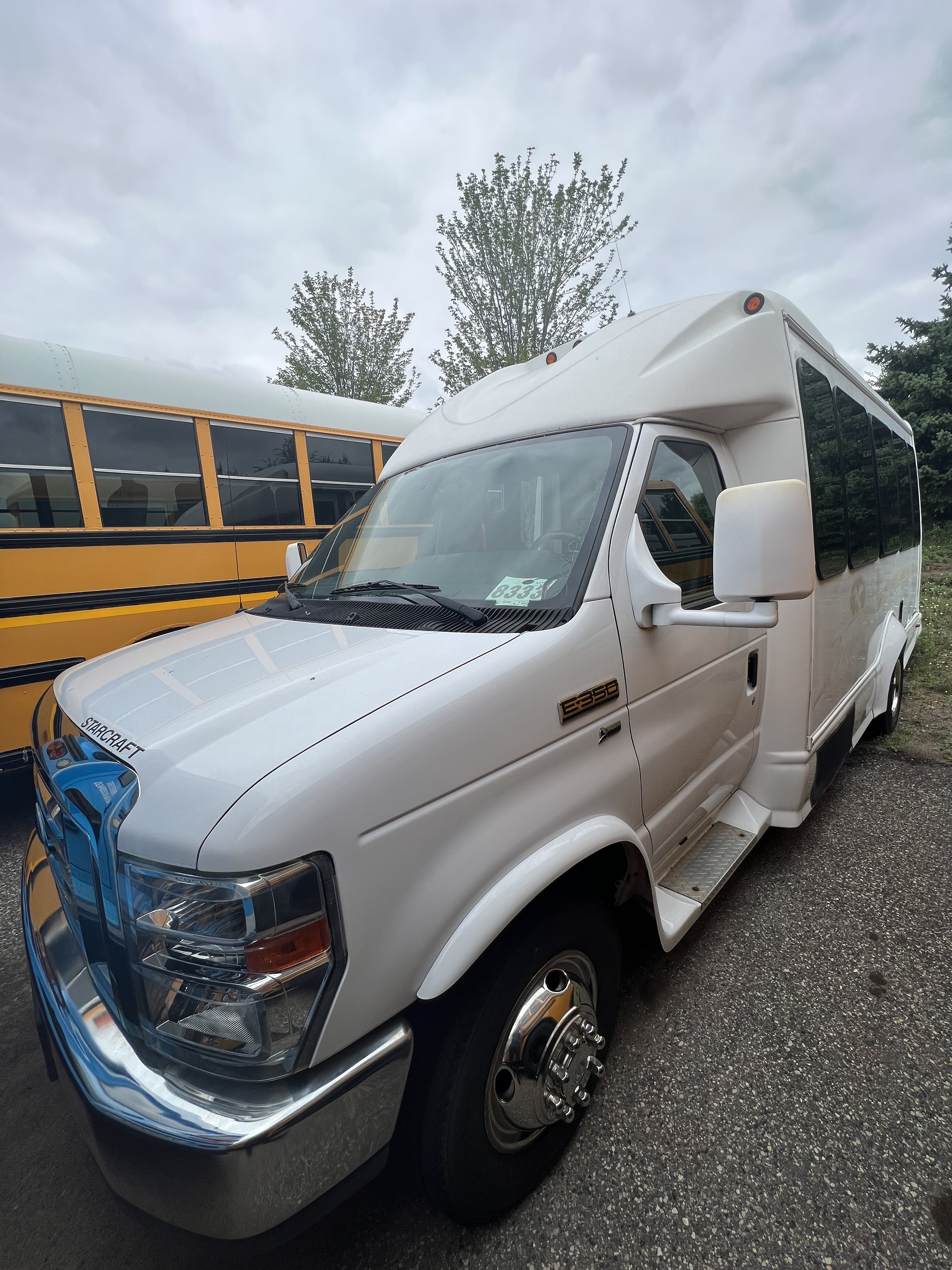United Bus Sales, Inc 2014 Ford StarCraft/STARQUEST 3020UA