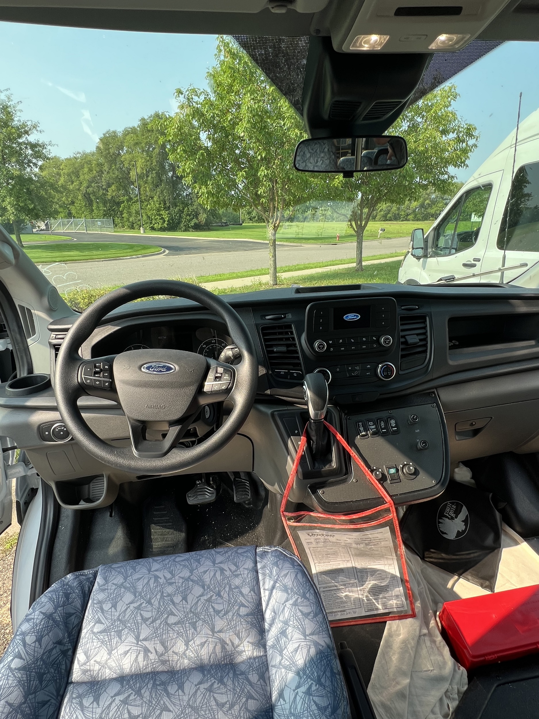 United Bus Sales, Inc 3132 2024 Ford Starcraft Transit