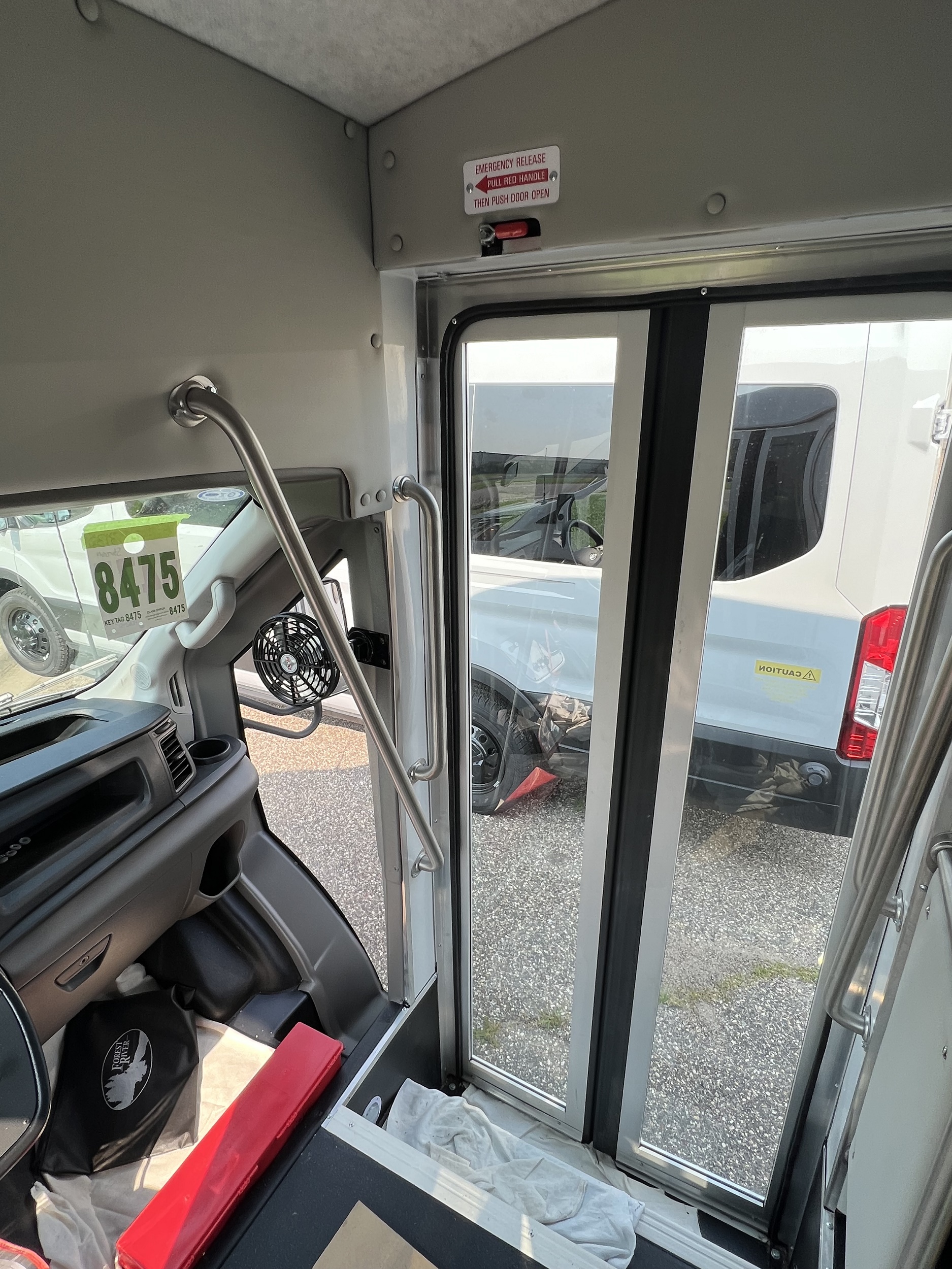 United Bus Sales, Inc 3132 2024 Ford Starcraft Transit